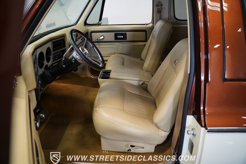 Chevrolet-Blazer-1977-Root-Beer-Brown-Meta-Tan-3