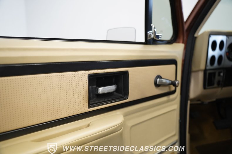 Chevrolet-Blazer-1977-Root-Beer-Brown-Meta-Tan-43