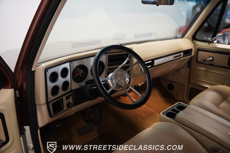 Chevrolet-Blazer-1977-Root-Beer-Brown-Meta-Tan-44