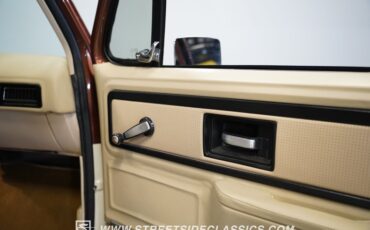 Chevrolet-Blazer-1977-Root-Beer-Brown-Meta-Tan-47