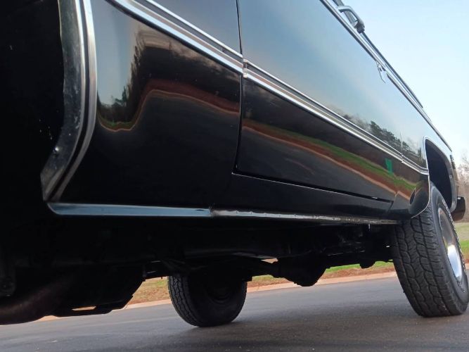 Chevrolet-Blazer-1979-Midnight-Black-Carmine-Red-Deluxe-10