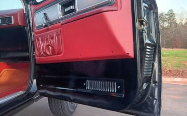 Chevrolet-Blazer-1979-Midnight-Black-Carmine-Red-Deluxe-14