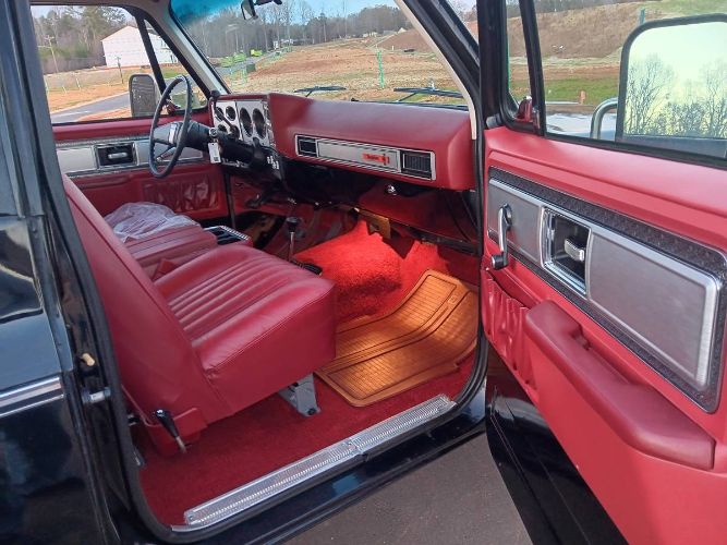 Chevrolet-Blazer-1979-Midnight-Black-Carmine-Red-Deluxe-16