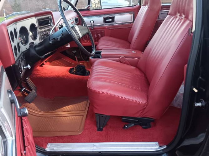 Chevrolet-Blazer-1979-Midnight-Black-Carmine-Red-Deluxe-18