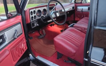 Chevrolet-Blazer-1979-Midnight-Black-Carmine-Red-Deluxe-19