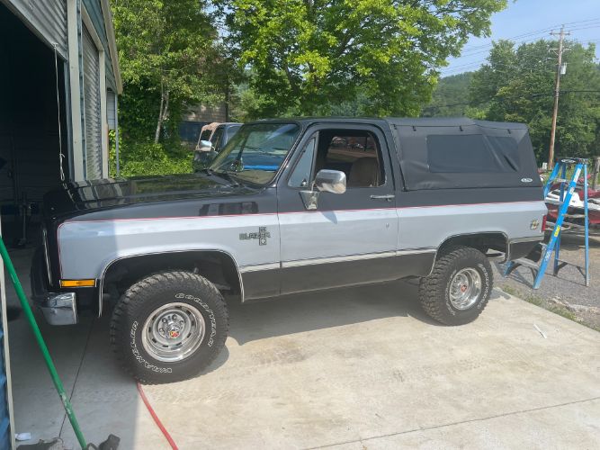 Chevrolet-Blazer-1985-4