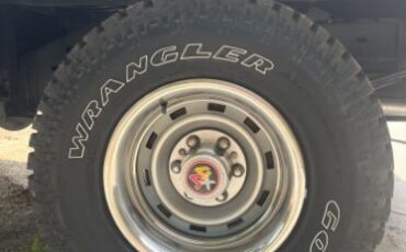 Chevrolet-Blazer-1985-5
