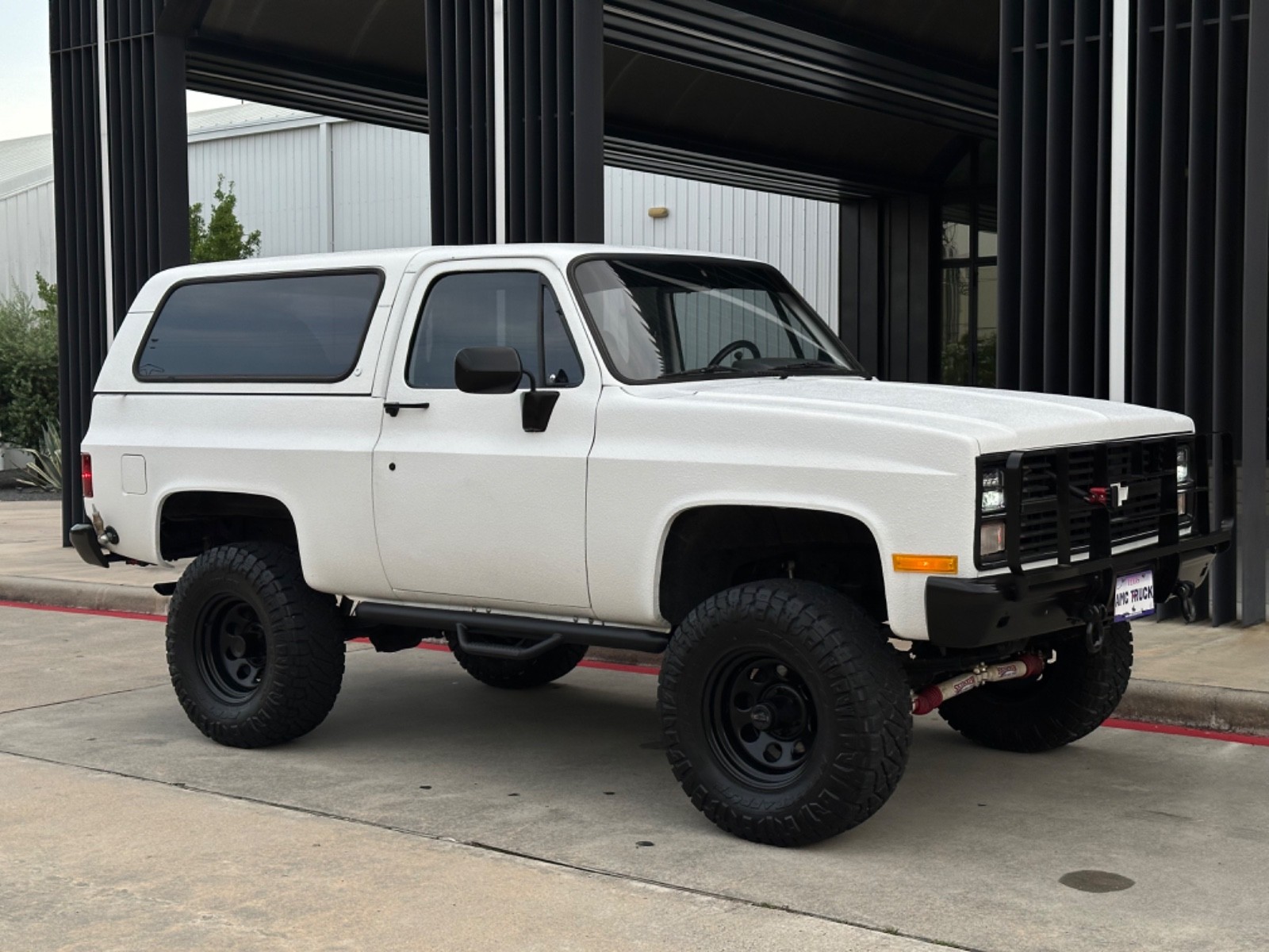 Chevrolet-Blazer-1985-SUV-11