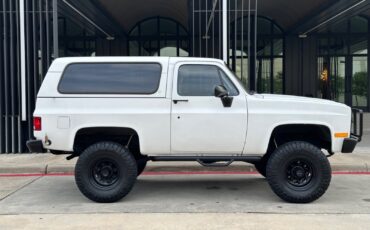 Chevrolet-Blazer-1985-SUV-12