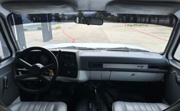 Chevrolet-Blazer-1985-SUV-21