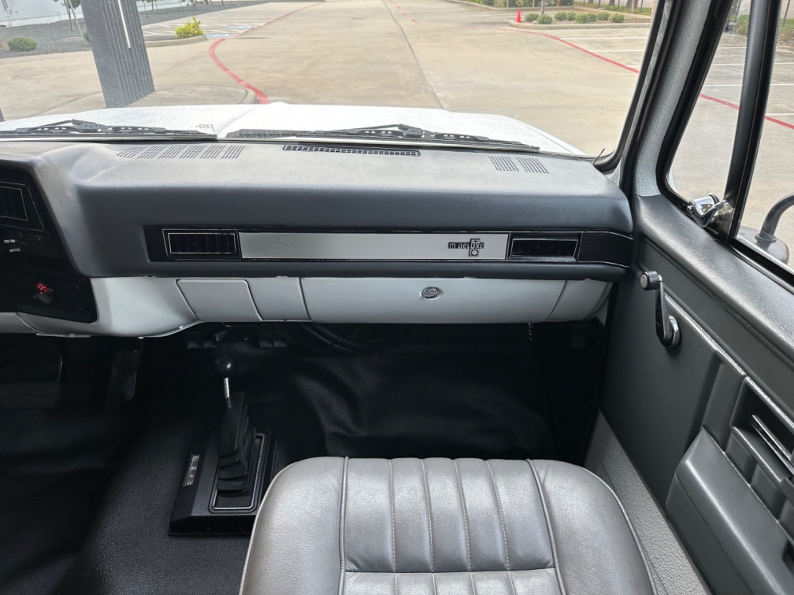 Chevrolet-Blazer-1985-SUV-23