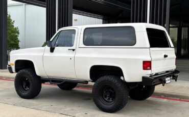 Chevrolet-Blazer-1985-SUV-4