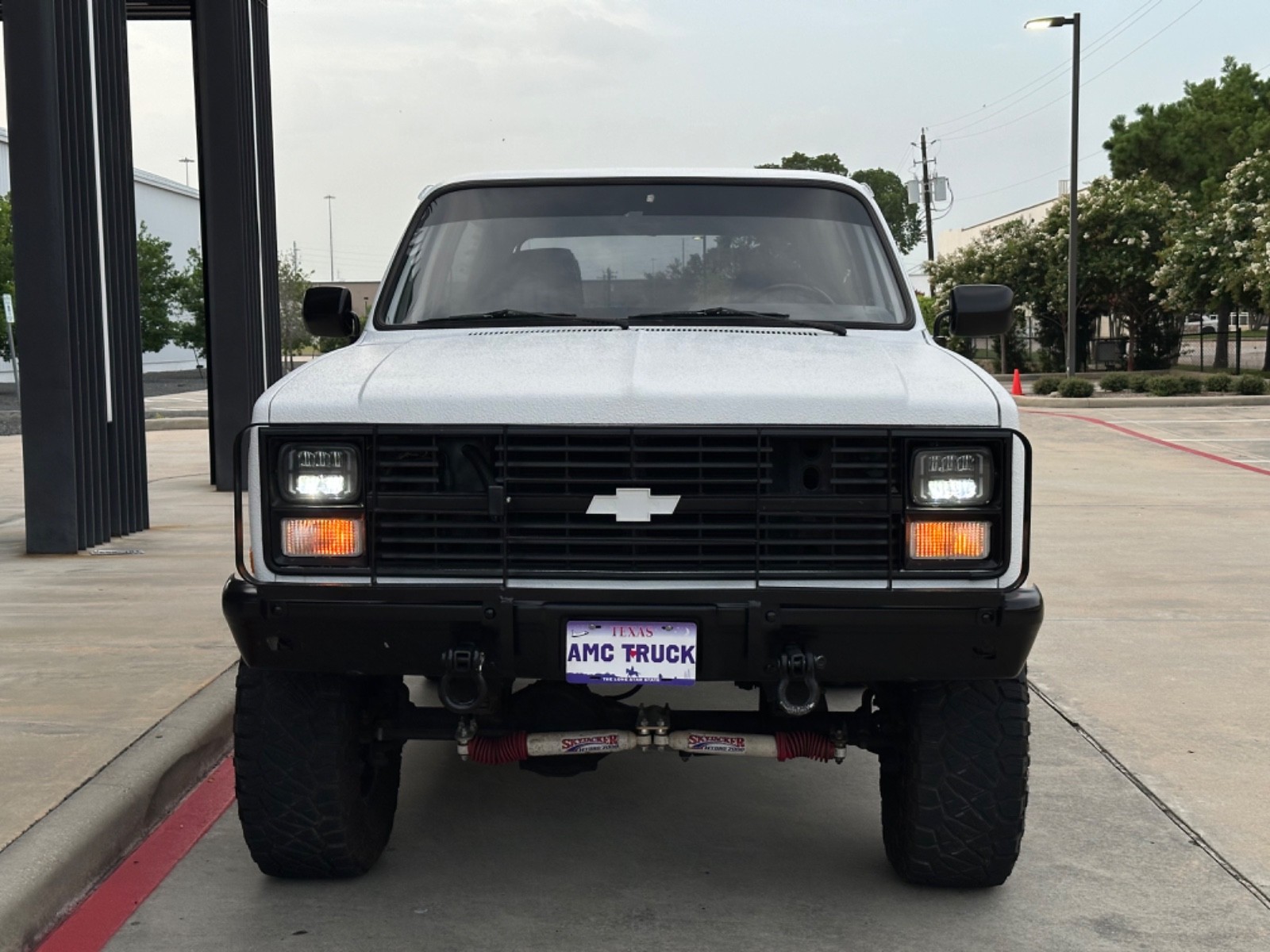 Chevrolet-Blazer-1985-SUV-9