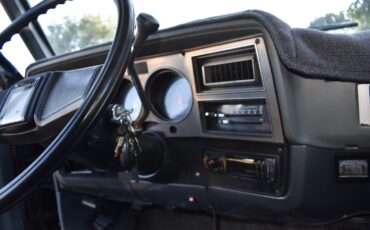 Chevrolet-Blazer-1986-10