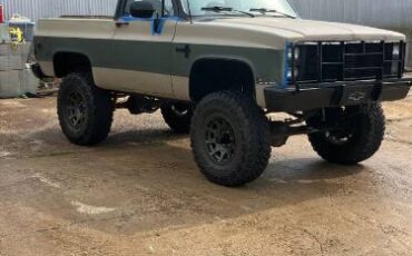 Chevrolet-Blazer-1986-Custom-10