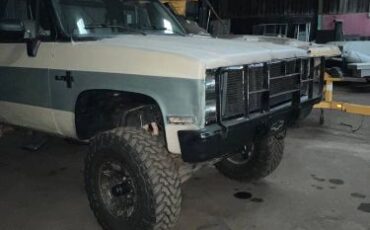 Chevrolet-Blazer-1986-Custom-15