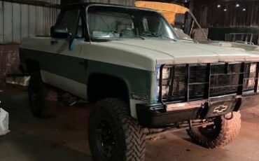 Chevrolet-Blazer-1986-Custom-17