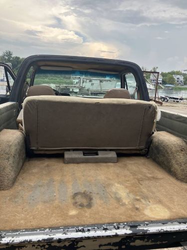 Chevrolet-Blazer-1986-Custom-2