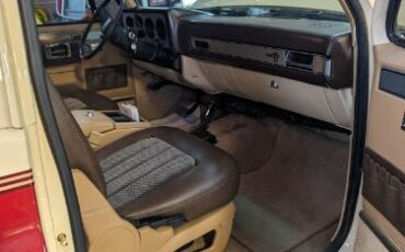Chevrolet-Blazer-1987-10