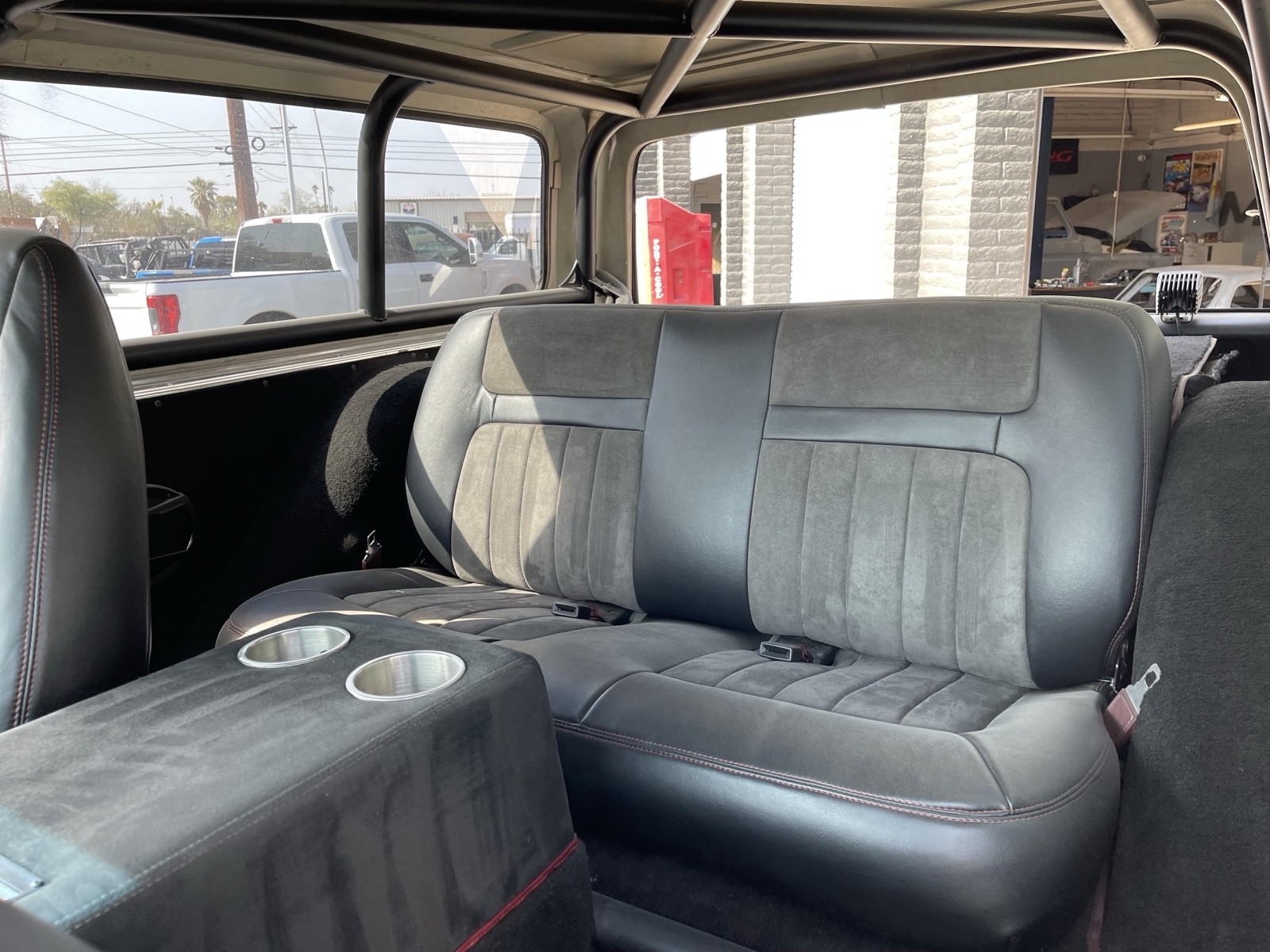 Chevrolet-Blazer-1987-10
