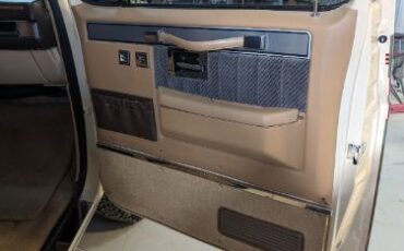 Chevrolet-Blazer-1987-12