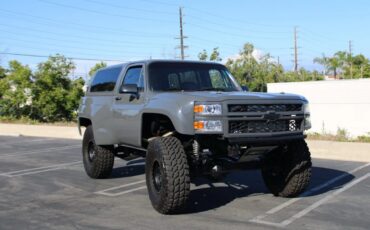 Chevrolet-Blazer-1987-3