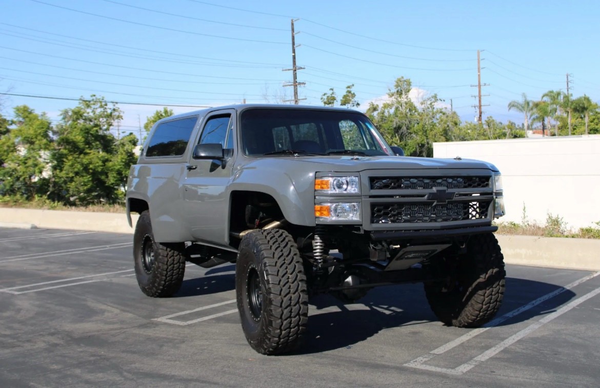 Chevrolet-Blazer-1987-3