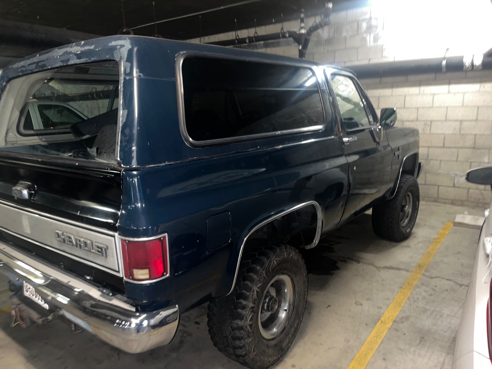 Chevrolet-Blazer-1987-SUV-1