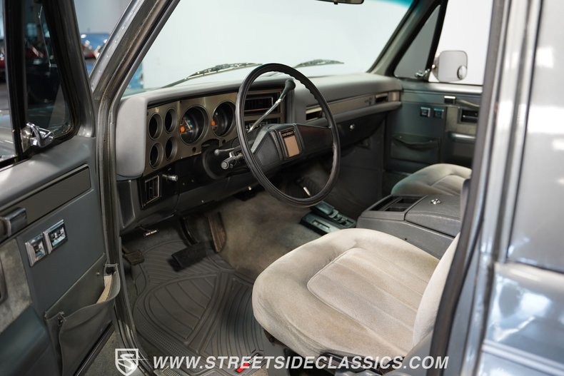 Chevrolet-Blazer-1987-Silver-Gray-2