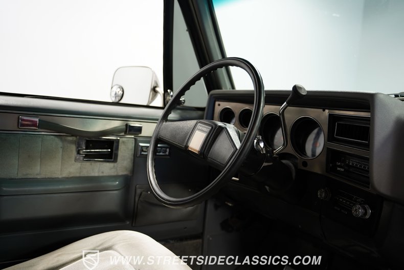 Chevrolet-Blazer-1987-Silver-Gray-35