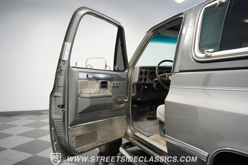 Chevrolet-Blazer-1987-Silver-Gray-41