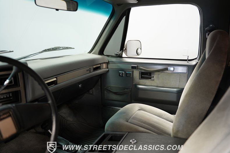 Chevrolet-Blazer-1987-Silver-Gray-46