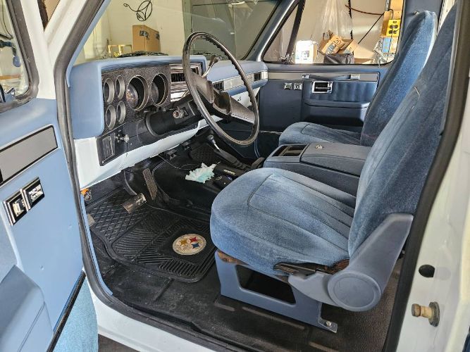 Chevrolet-Blazer-1988-Custom-16
