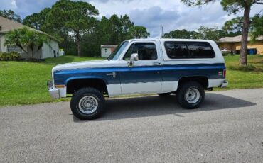 Chevrolet-Blazer-1988-Custom-23