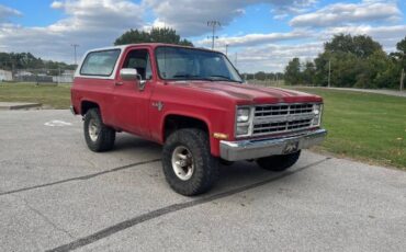 Chevrolet-Blazer-1988-Red-10