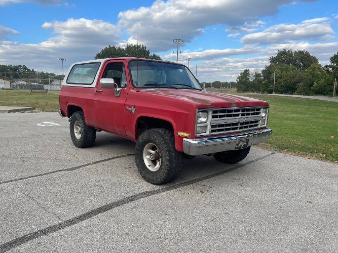 Chevrolet-Blazer-1988-Red-10