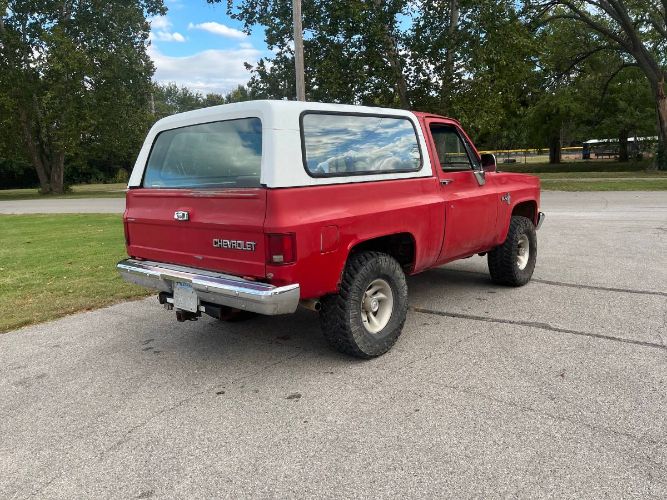 Chevrolet-Blazer-1988-Red-8