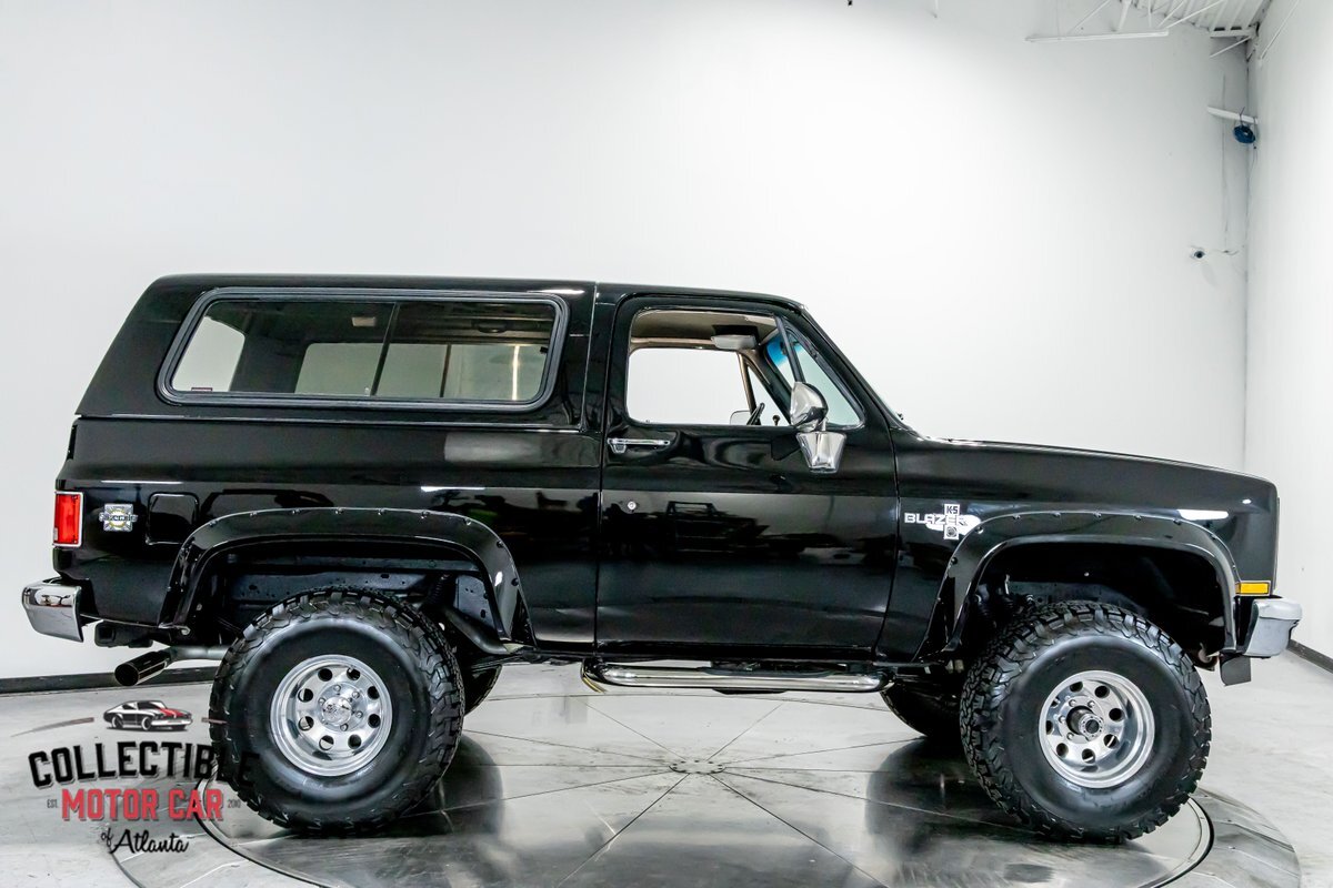 Chevrolet-Blazer-1988-SUV-15