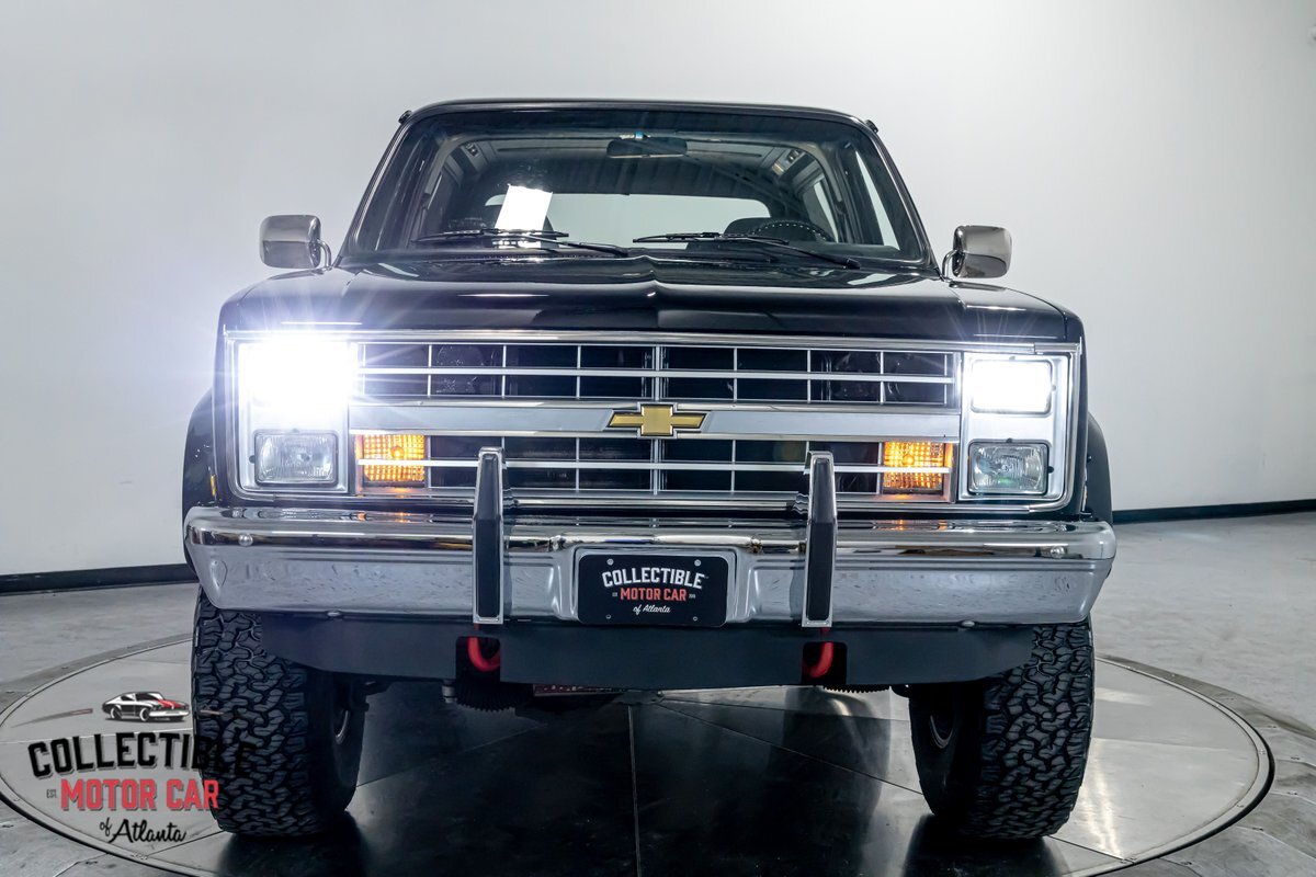 Chevrolet-Blazer-1988-SUV-22