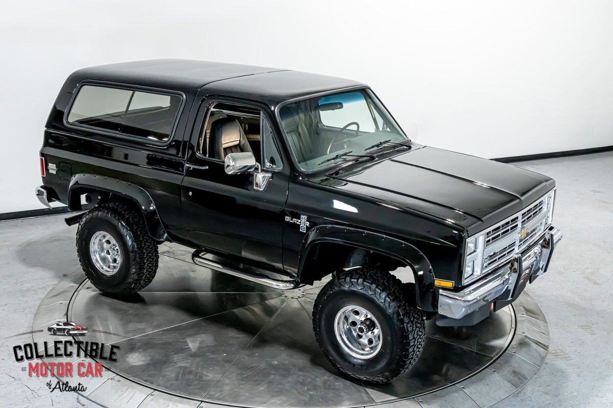 Chevrolet-Blazer-1988-SUV-27