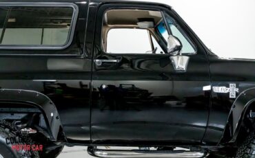 Chevrolet-Blazer-1988-SUV-32