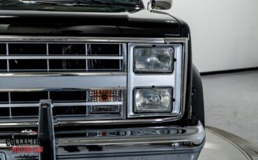 Chevrolet-Blazer-1988-SUV-35