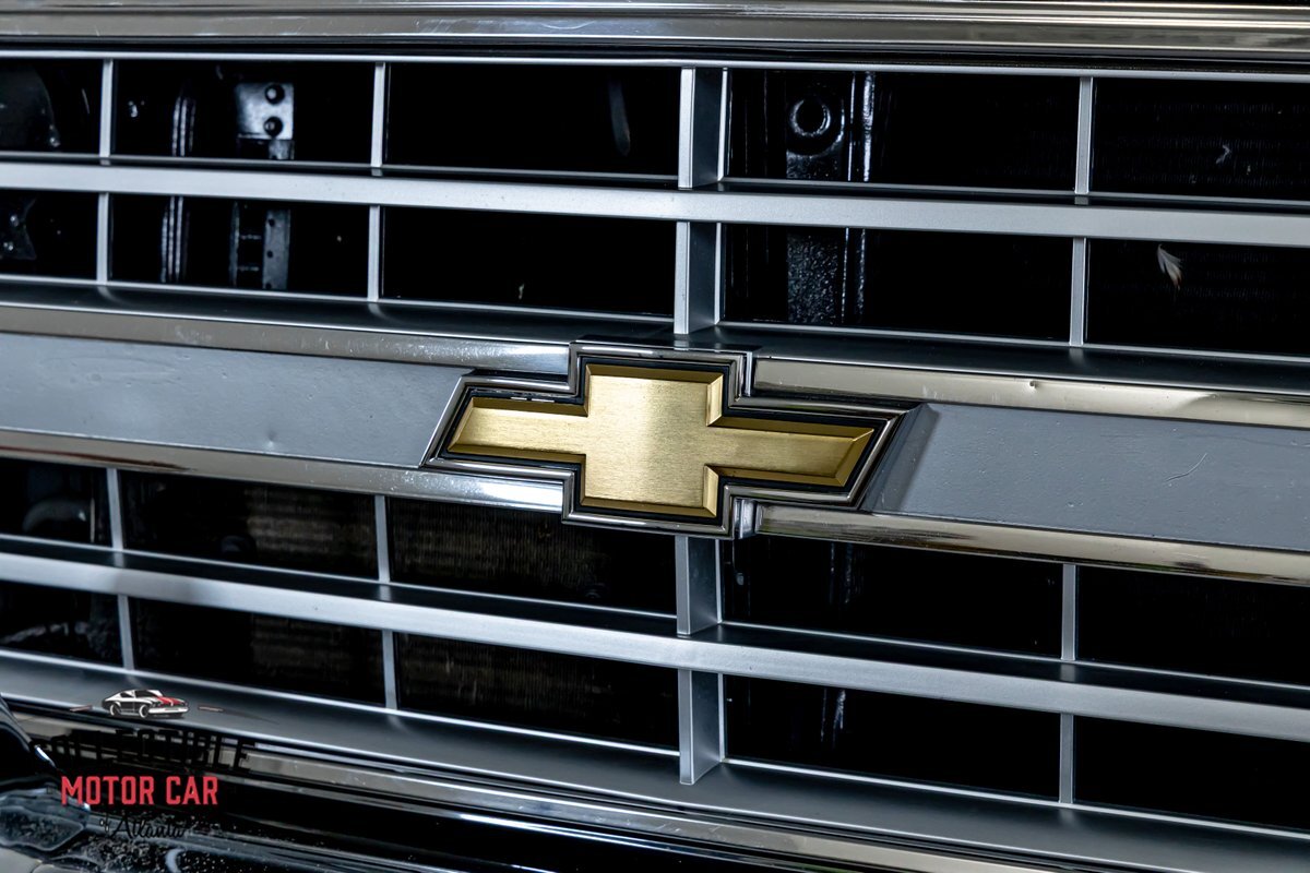 Chevrolet-Blazer-1988-SUV-36