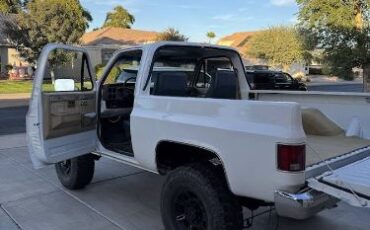 Chevrolet-Blazer-1988-White-13