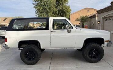 Chevrolet-Blazer-1988-White-16