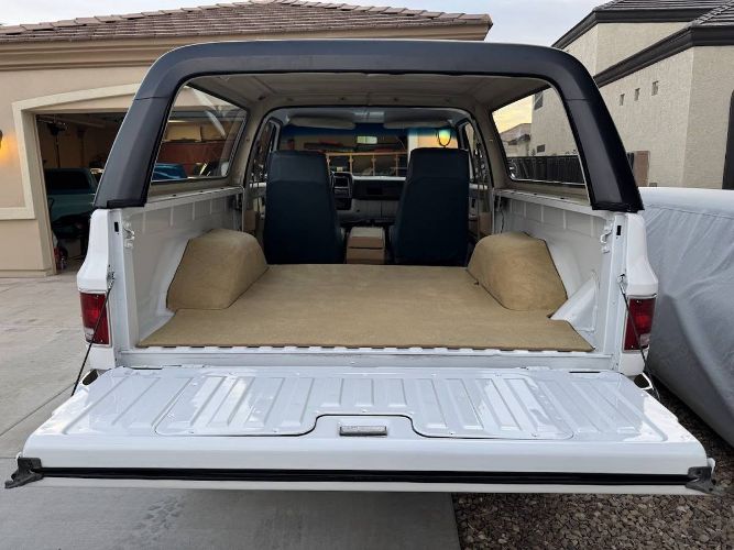 Chevrolet-Blazer-1988-White-7