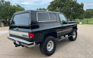 Chevrolet-Blazer-1989-2