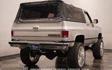 Chevrolet-Blazer-1989-SUV-14