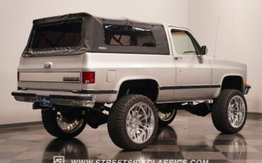 Chevrolet-Blazer-1989-SUV-15