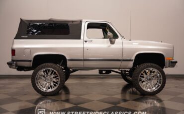 Chevrolet-Blazer-1989-SUV-17